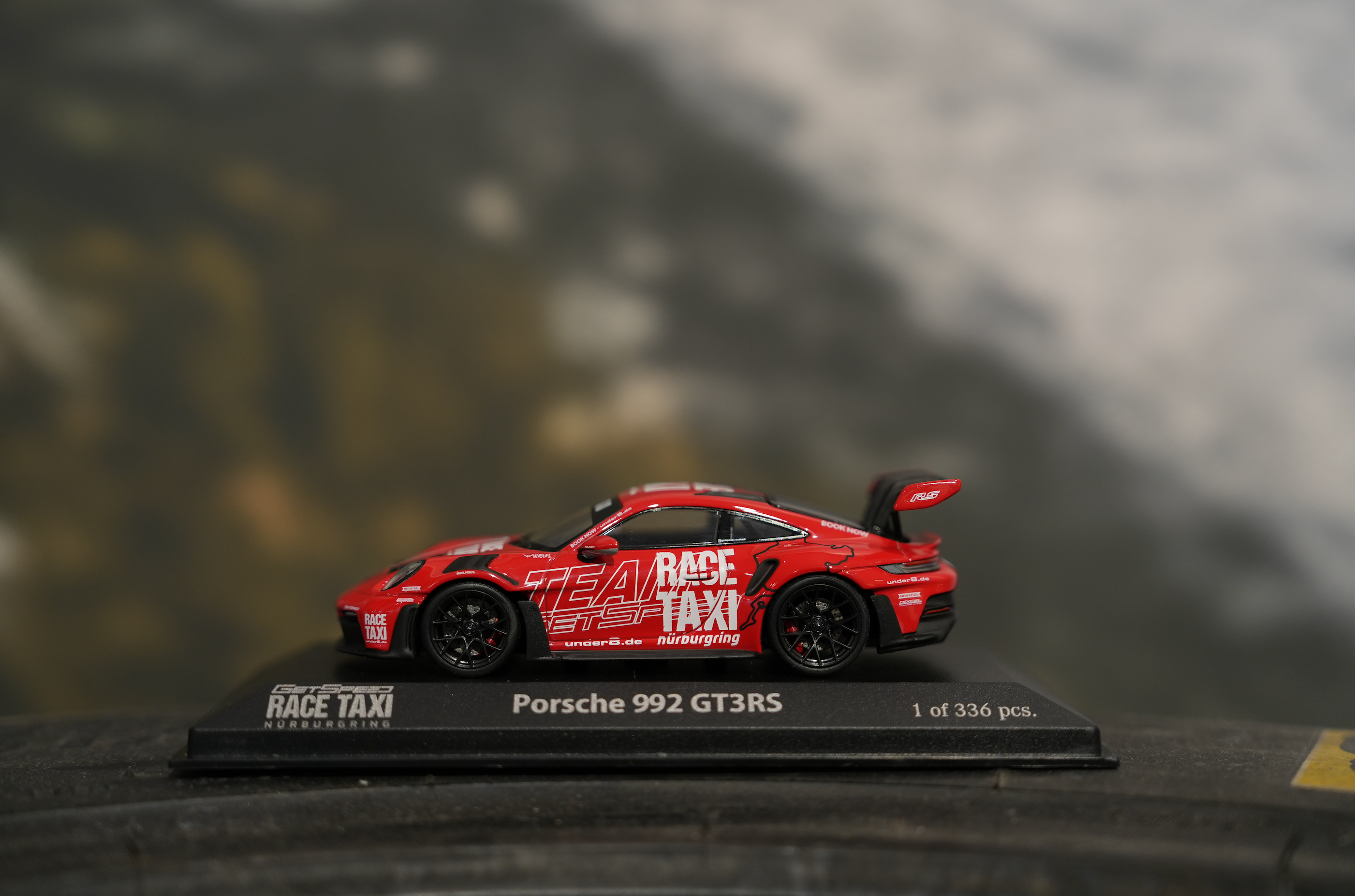 Modellauto "Porsche 992 GT3RS" - limitierte Auflage